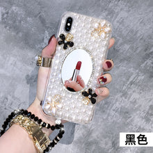 Load image into Gallery viewer, 苹果X手机壳xsmax珍珠8plus补妆镜子iphonexr硅胶6s水钻6splus全包透明边iPhone7花朵8x镜面7p水晶手绳8潮女