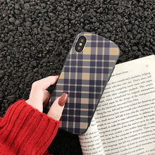 Load image into Gallery viewer, 韩风简约格子纹 iphone7plus手机壳11pro max复古时尚8plus苹果x手机壳xs冷淡风女款xr硅胶6s保护套