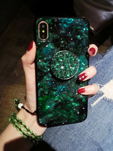 Load image into Gallery viewer, 祖母绿苹果X手机壳女iPhone7plus支架XR挂绳8网红xs潮牌max水钻6s