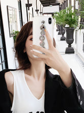 Load image into Gallery viewer, 华为mate10女款mate20硅胶透明软壳p20/p30创意水钻腕带pro全包边潮牌nova2s保护套nova3/3e/3i/4抖音荣耀10