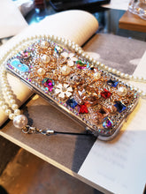 Load image into Gallery viewer, 奢华熊苹果x手机壳iPhone8plus带钻女款7plus镶钻xs max水钻8x潮牌xr新款6s网红6plus满钻xmax硅胶iphonexr套